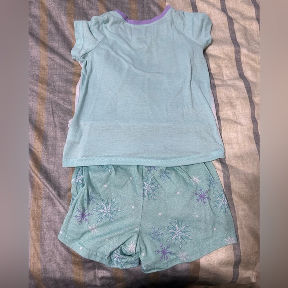 Girl’s Disney Frozen Believe Short Sleeve PJs Pajamas Set Size 6 - Elsa - Picture 3 of 4